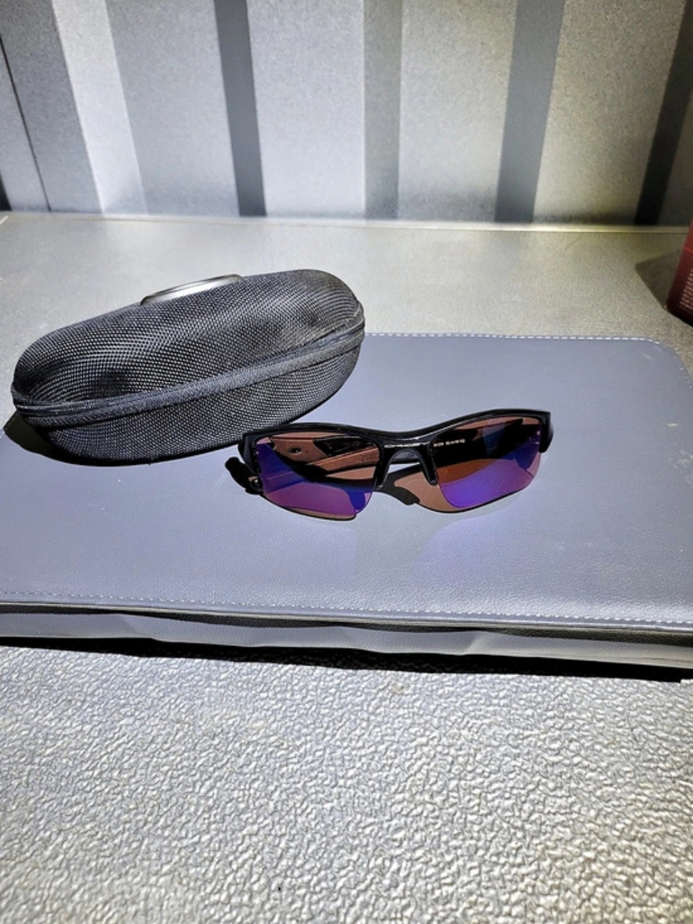 Oakley Flak Jacket XLJ Polarized Sunglasses Black & Purple